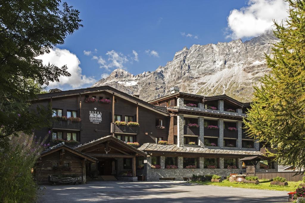 Hotel Hermitage Relais & Chateaux Breuil-Cervinia Exterior photo